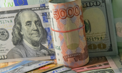 Россиян предупредили о долларе по 100 рублей к Новому году