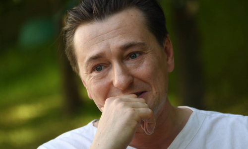 Под наблюдением врачей: Сергея Безрукова госпитализировали с опасной болезнью
