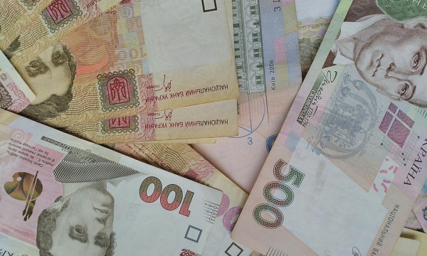 Средняя зарплата на Украине выросла до рекордного уровня