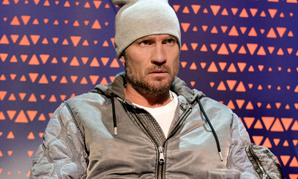 Врачи простились с Костомаровым - СМИ